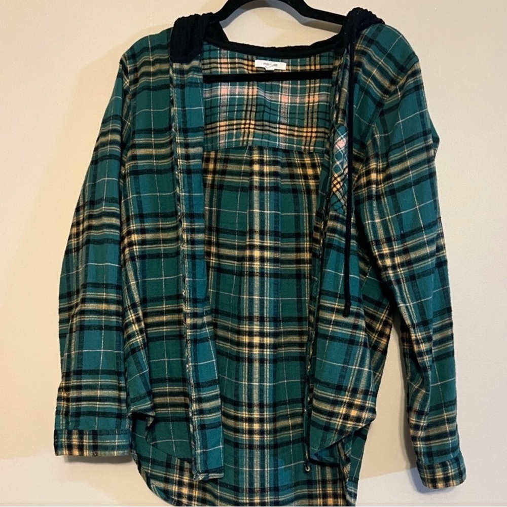 Maurice’s Plaid Waffle Hood Flannel